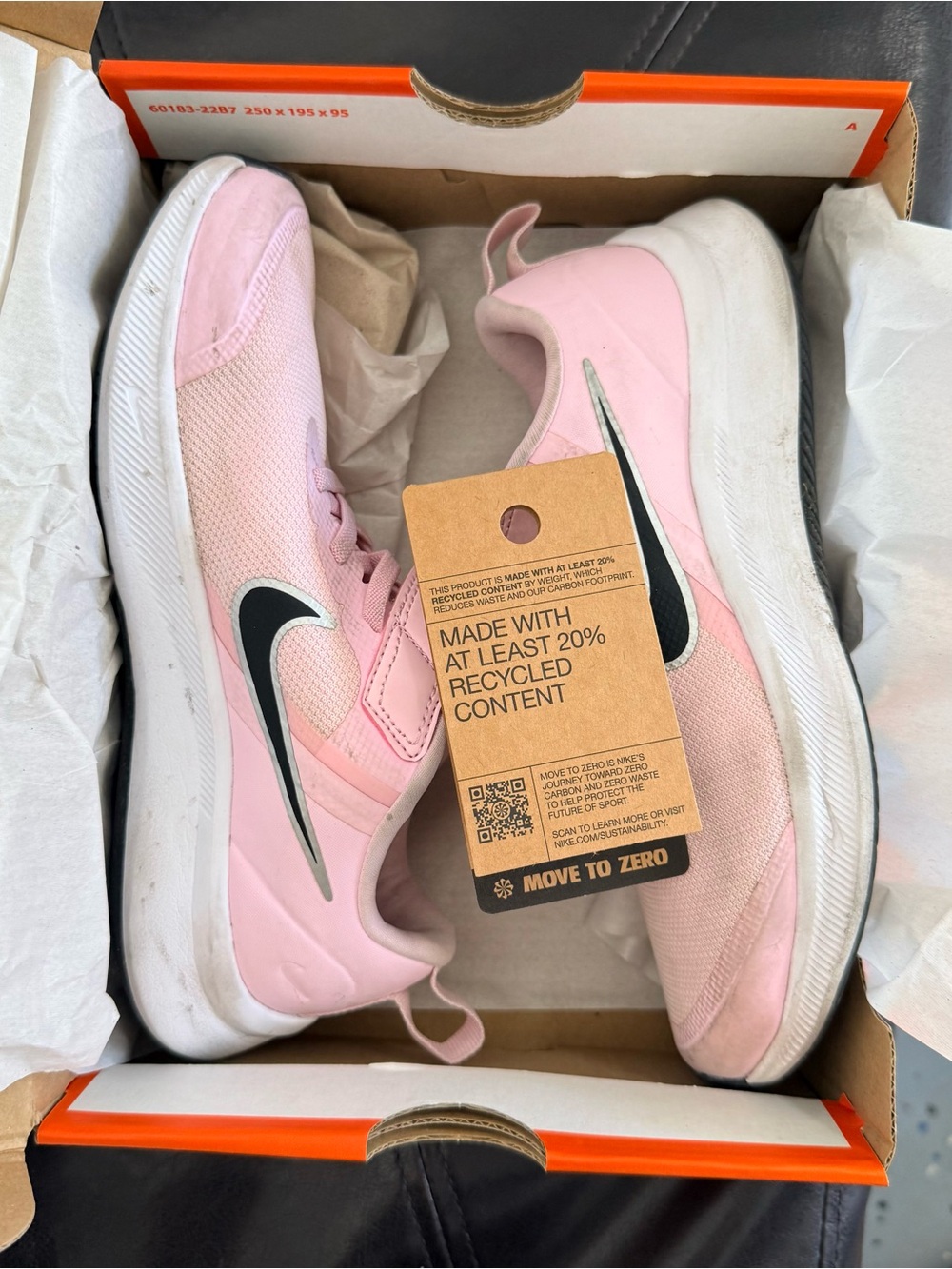 Nike Star Runner 3 (PSV) size 2Y girls